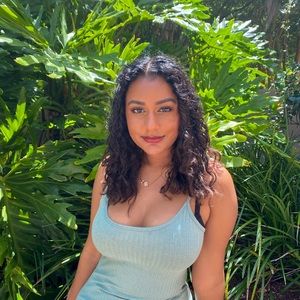 Meet your Posher, Sonali